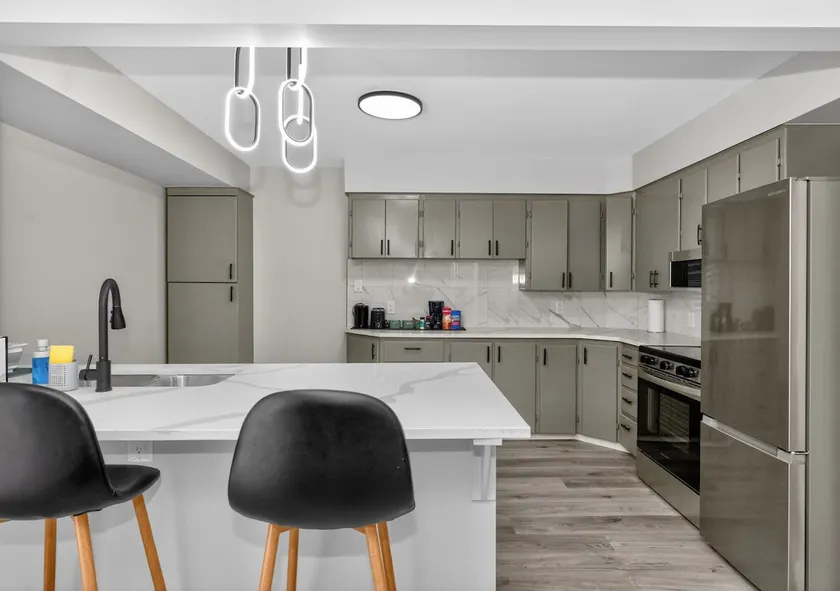 1BR Suite Near YYC Airport and Downtown 4326 UP - Image 1