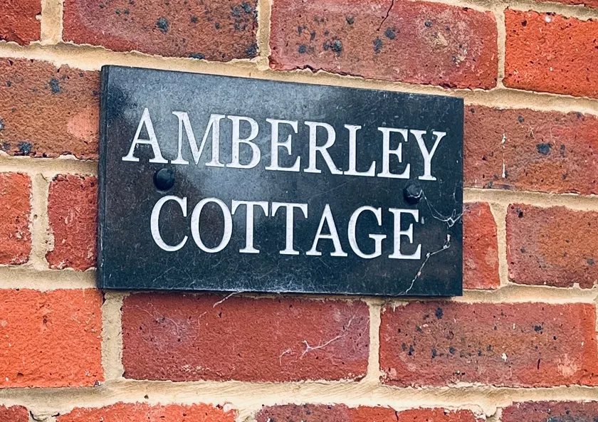 Amberley Cottage in Storrington - Image 1