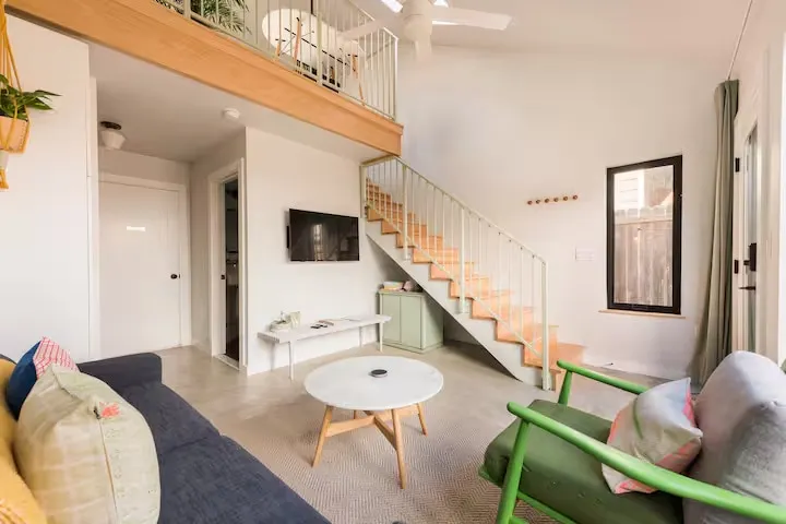 Unique Austin Architecture Stay: Highland Hideaway - Image 1