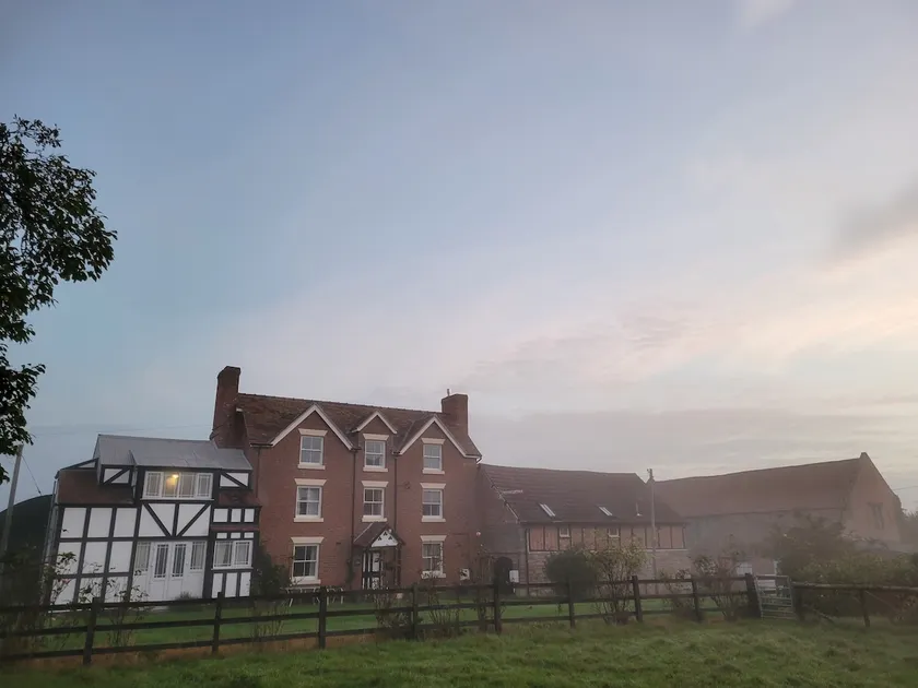 English Countryside Lower Venn Granary Apartment 2 - Image 1