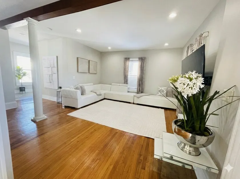 Garden Paradise Retreat in Marlboro - Image 1