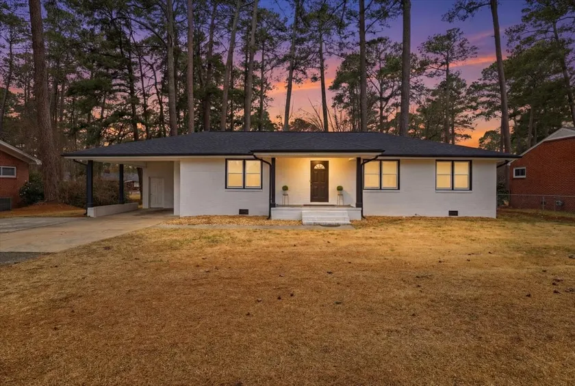 Cozy 3BR Smithfield Home Near Outlets and Dining - Image 1
