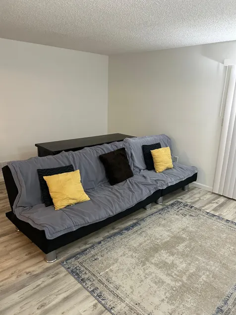 2-Bed Condo,1-full bath in beautiful neighborhood. - Image 1