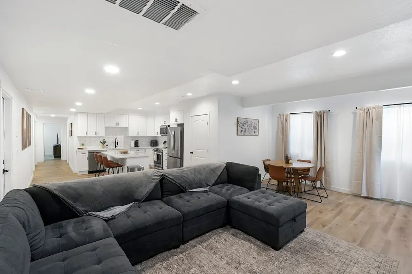 Lehi Basement | 2 Kings 4 Queens | Pool & Parks - Image 1