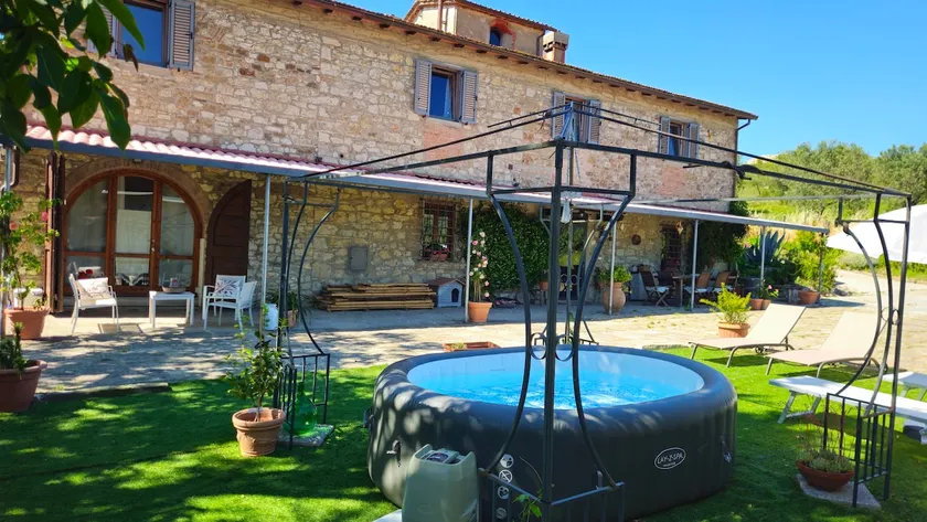Il Peppolo Country House  - Image 1