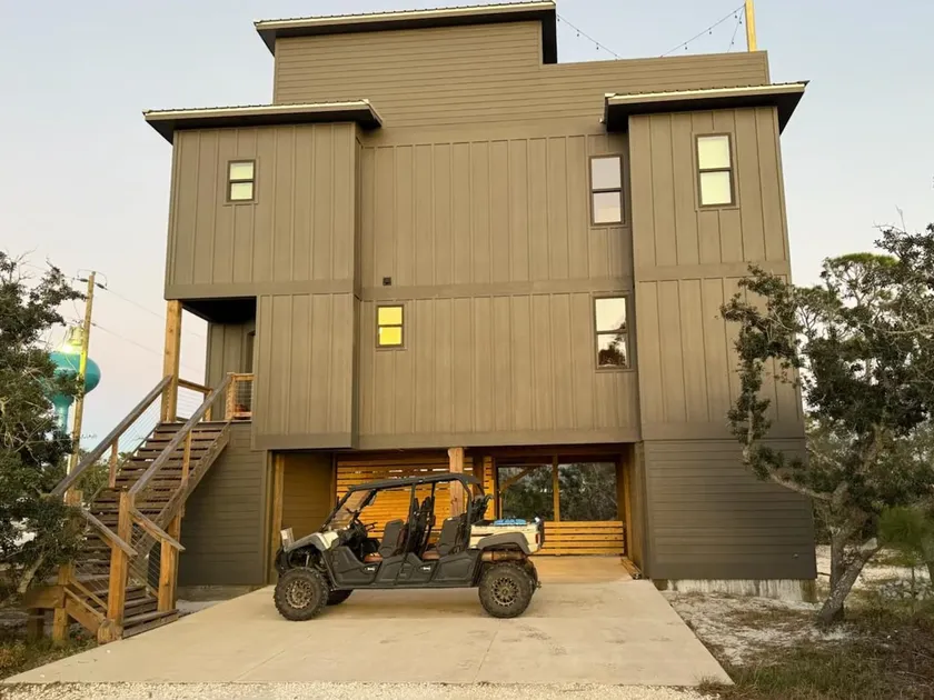 Modern Oasis with Pool, Rooftop & UTV - Image 1