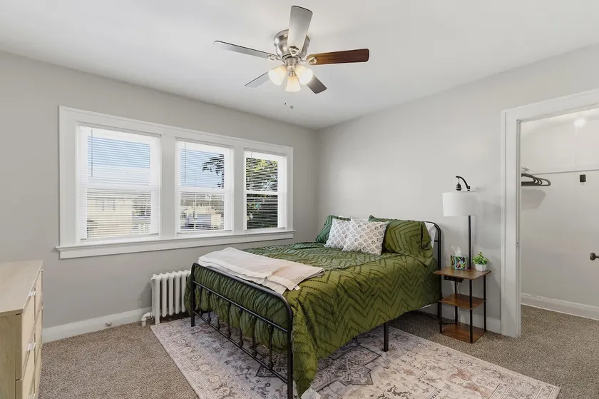Newly furnished | Free Parking - Image 1