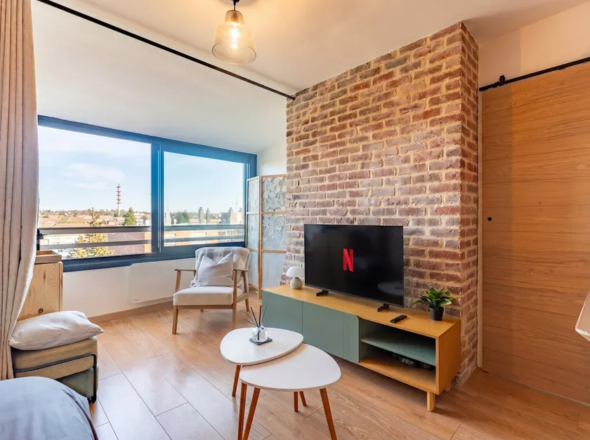 Cozy & Design Cocoon: Bricks and Beam - Image 1