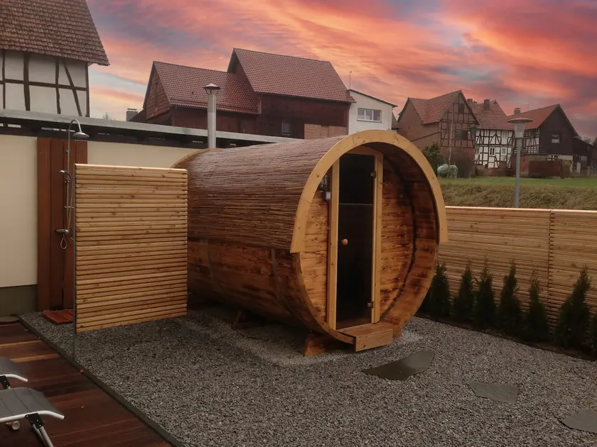 Luxurious house, Barrel-Sauna, Beautiful nature - Image 1