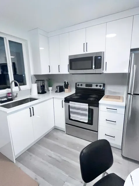 Cozy & Quiet Garden Suite, Free Wi-Fi & Parking - Image 1