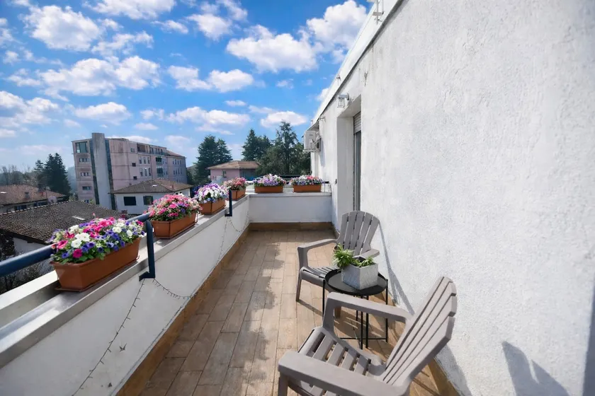 Baretti18 Penthouse - Image 1