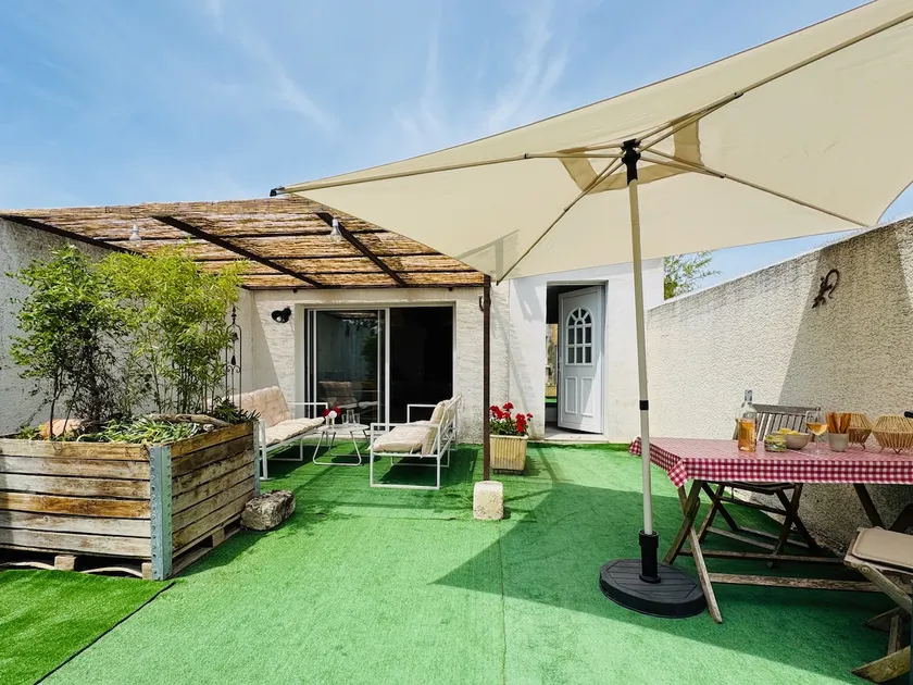 Loft House & Terrace Remparts & Via Rhona 700 m away - Image 1
