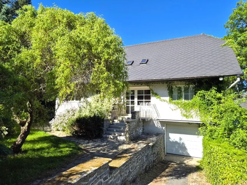 House with panoramic views of the Sumava Mountains - Image 1