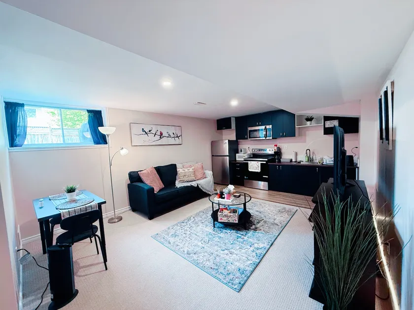 Tranquil Private Guest Suite | Kitchen & Bath - Image 1