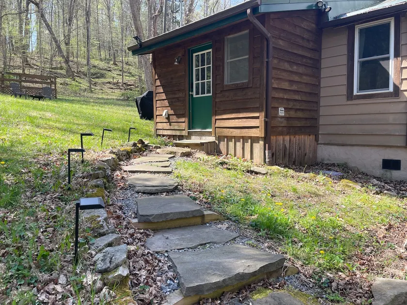 Rustic Cozy Cabin Near NRG - Image 1