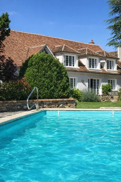 Saint-Vincent cottage heated pool - Image 1