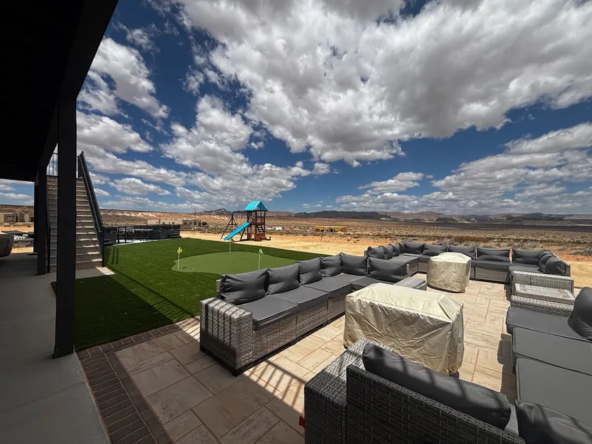 NEW 9b + 7ba + 2 kitchens + 2 hot tubs + 2 fire pits + Xbox + Sleep36+ - Image 1