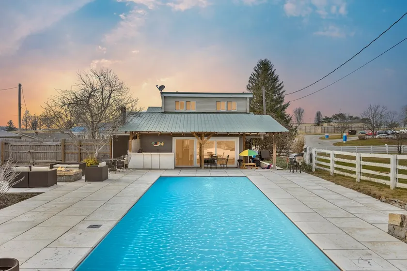 Bluegrass Bourbon Retreat/Pool/ Downtown Paris - Image 1