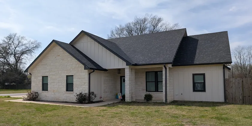 The Brazos House - Image 1