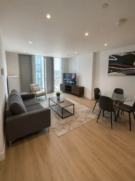 Premium 34th Floor City View Apartment City Centre - Image 1