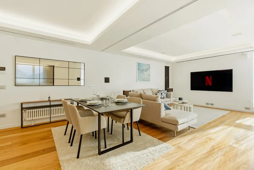 Generoso Luxury Lake View Suite in Lugano - Image 1