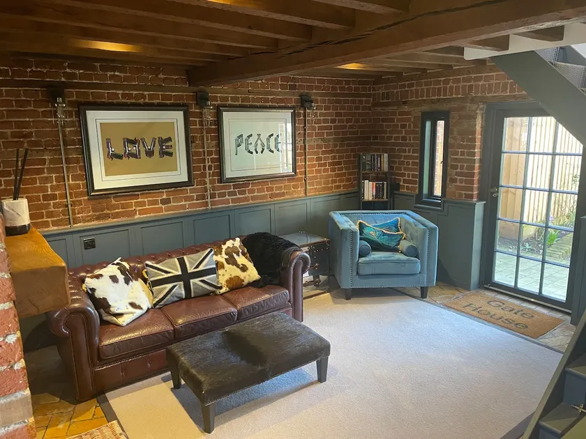 Lovely Grade II Property walkable to Gosfield Hall - Image 1