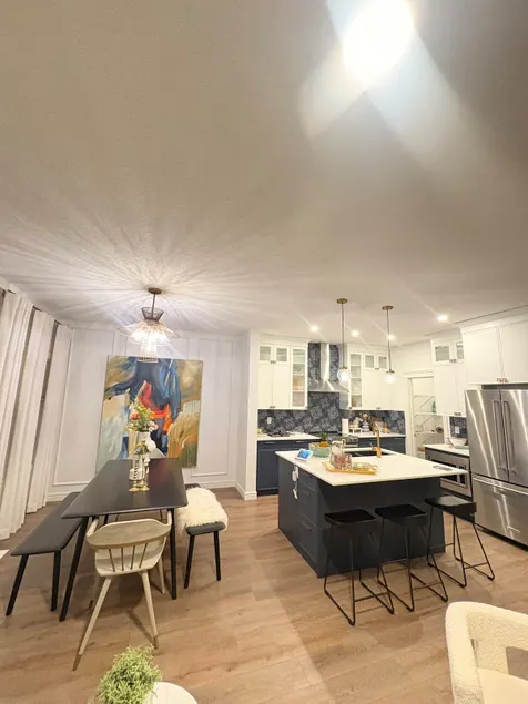 Affordable, comfy retreat near parks and shops - Image 1