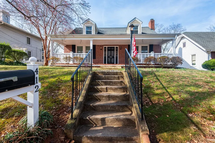 Walk to Downtown! Charming 1939 Oxford Home - Image 1