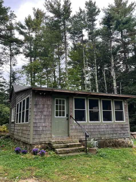 Rustic cabin with A/C at historic orchard & cidery - Image 1