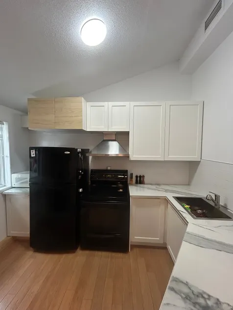 Cozy Eastern Townships Getaway in Knowlton Village - Image 1