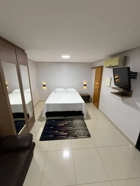 Flat Crystal Place - Image 1