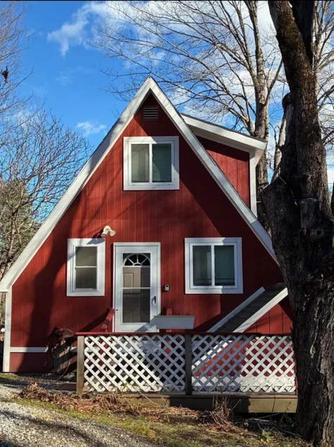 Red Sleigh Chalet - Campton - Image 1