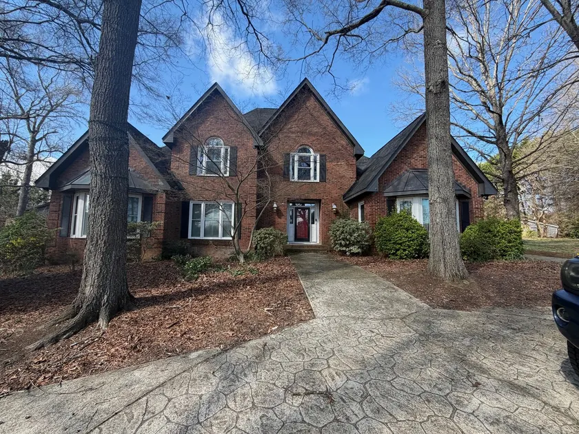 Spacious 5BR Escape | Quiet Pondside Setting - Image 1