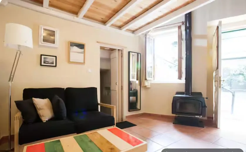 Traditional Studio Apt Central Athens - Image 1