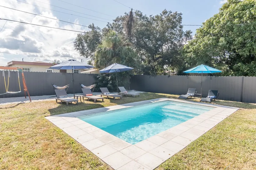 Family Escape | Heated Pool • 5 Min Beach - Image 1
