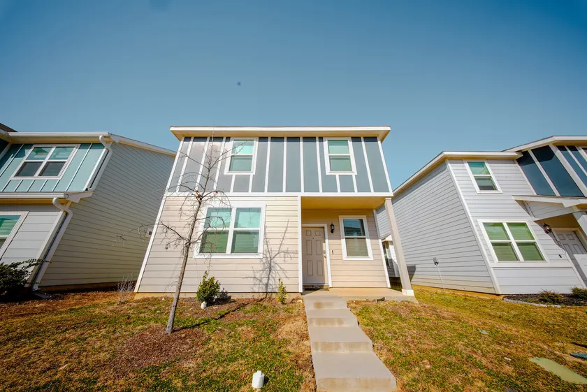 Simple Home Near TCU, AT&T Stadium, and Mansfield - Image 1