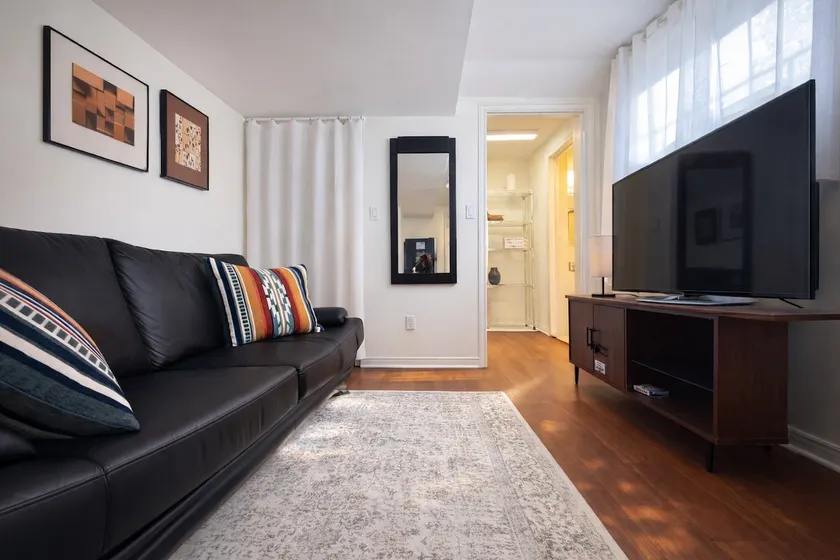 Prime Downtown Toronto • Cozy 1BR • Private Entry - Image 1