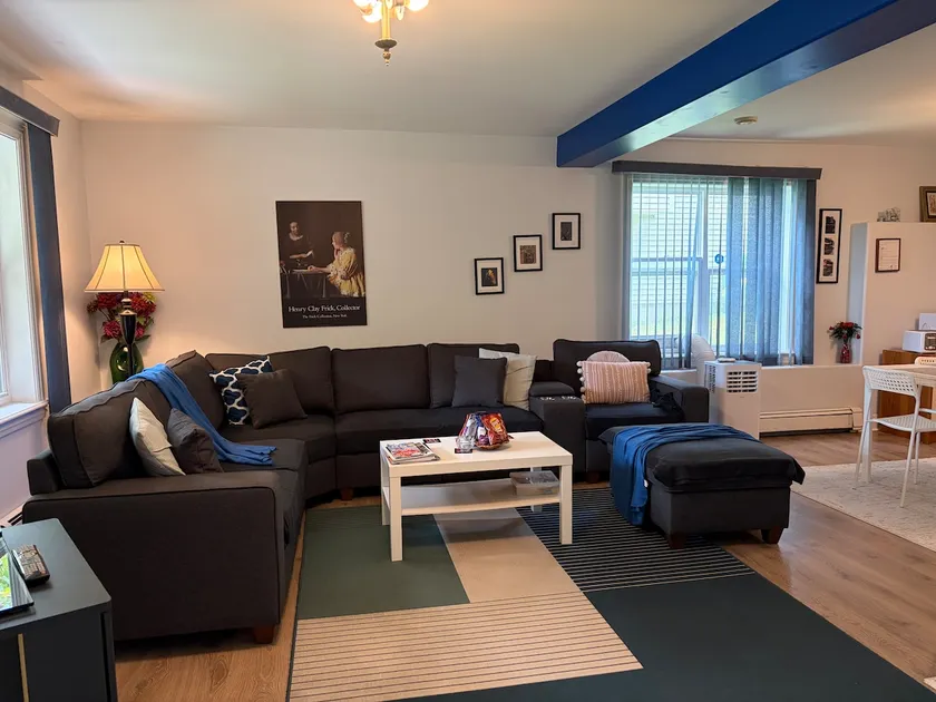 Welcome to our clean cozy home - Image 1