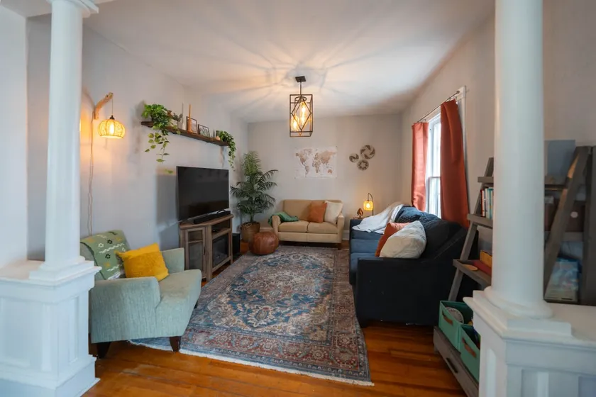 Mission House: Historic 4BR Near Downtown - Image 1