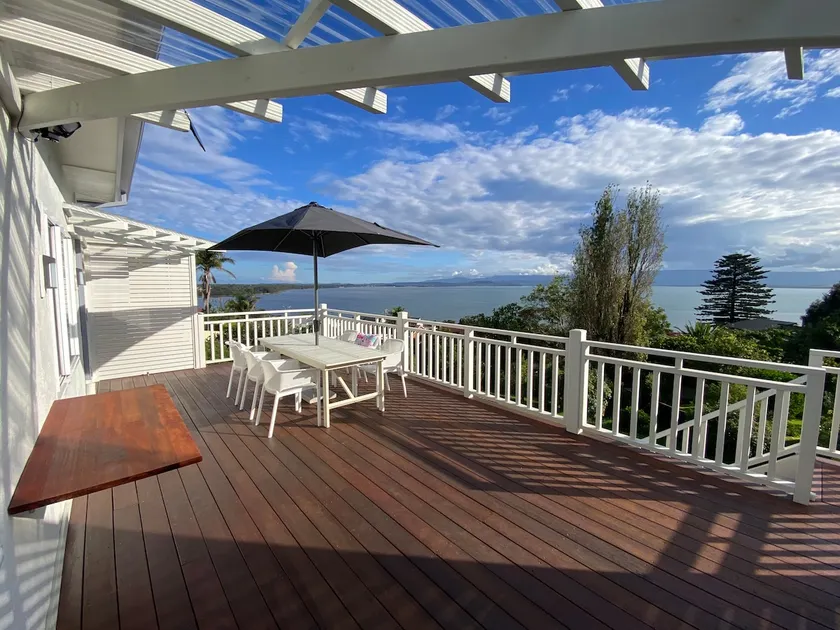 Enjoy the spectacular views of Lake Illawarra. - Image 1