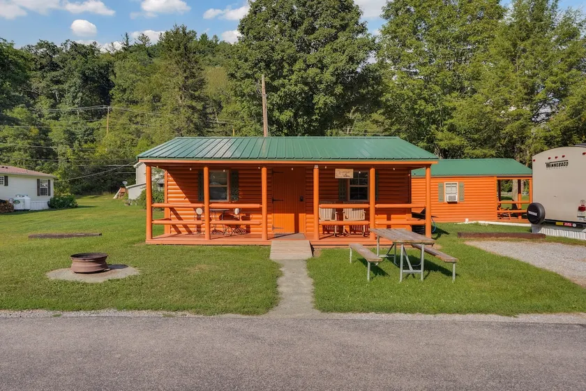 Mountain View Cabin at Twin Streams Campground - Image 1