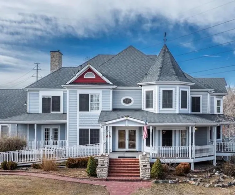 Urban Mountain Home - Image 1