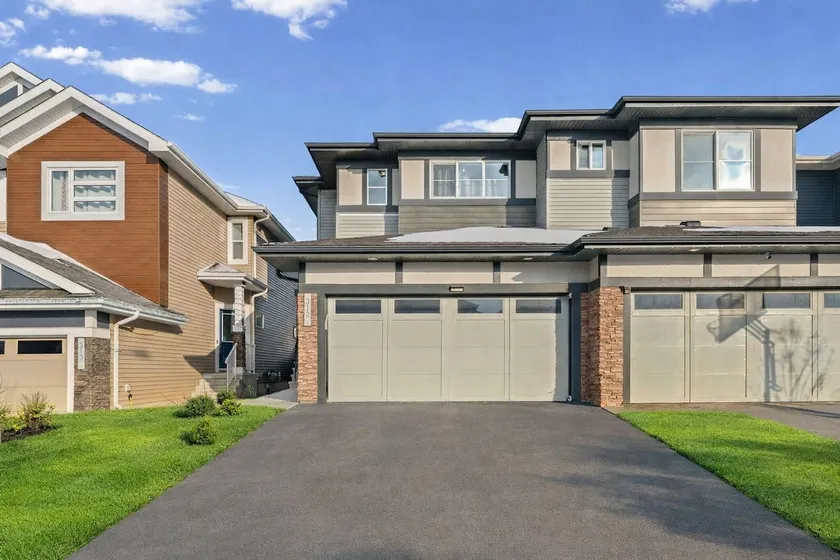 Serene n Relaxing Suite Near YEG |Free parking - Image 1