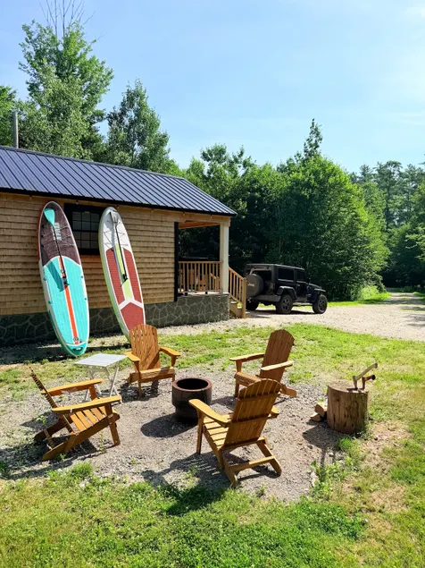 Black Cabin Retreat-2BD/1B/Hot Tub/Ac/Wi-fi/W/D - Image 1