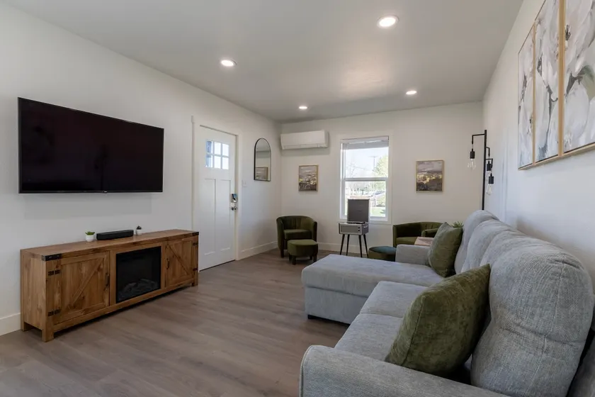 Cozy Retreat - Recently Renovated -Near Expo Idaho - Image 1