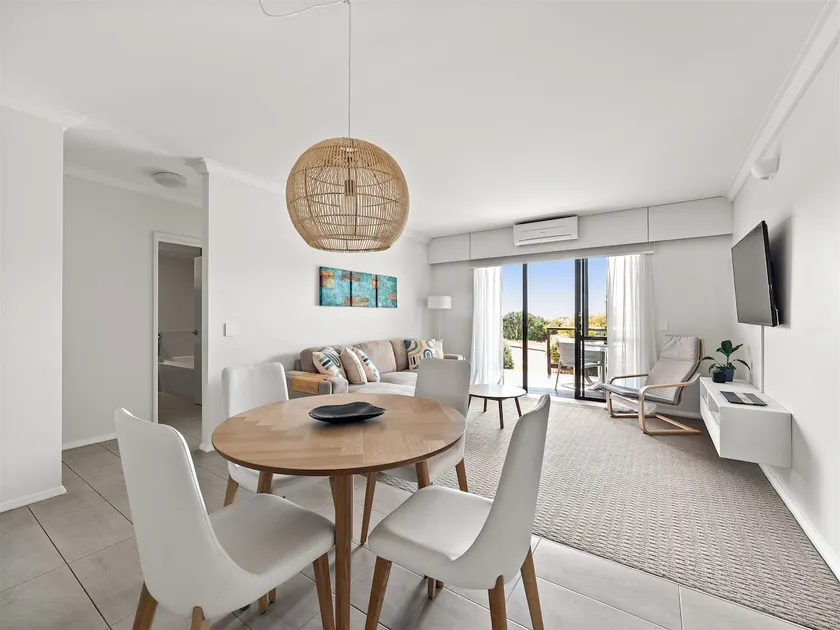 Sea Salt Retreat - Image 1