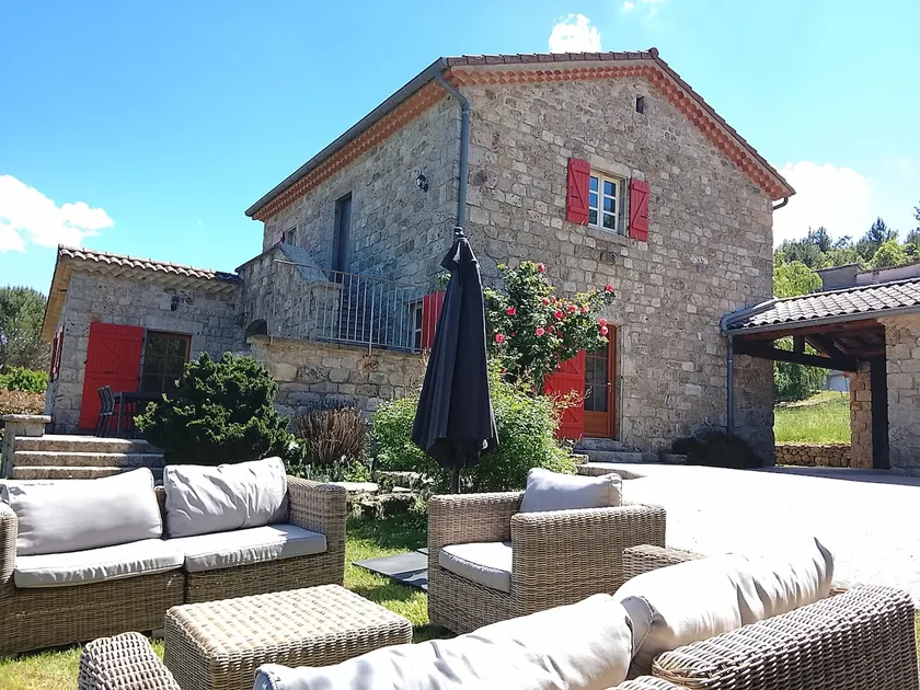 House of Happiness, quiet, close to the village center. - Image 1