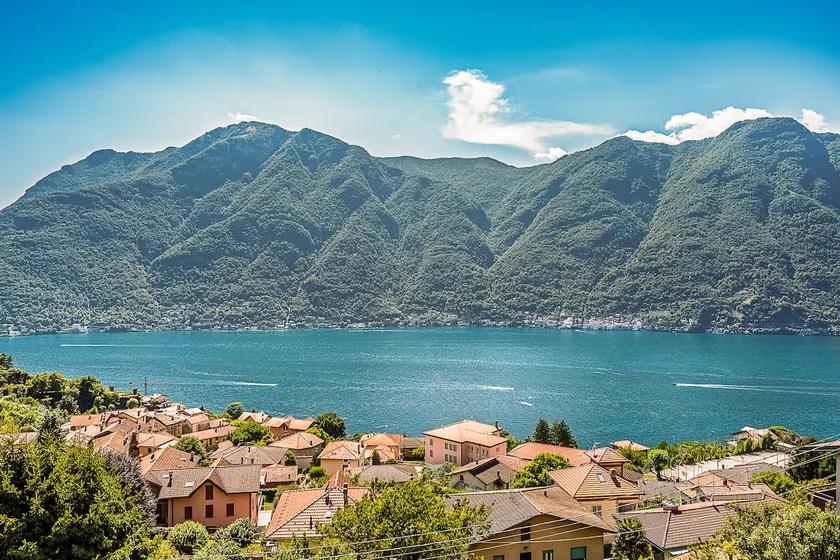 Lake Como view, comfortable for 4 guests - Image 1