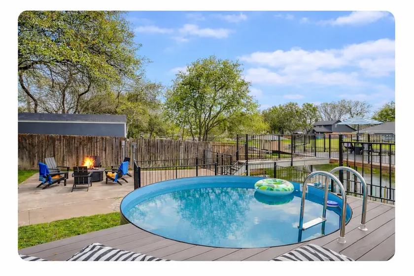 Lakefront House for 20 | Dock, Pool, Game Room - Image 1