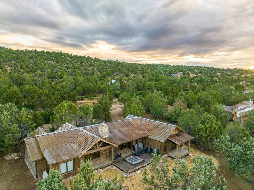 Lodge 222 - Image 1